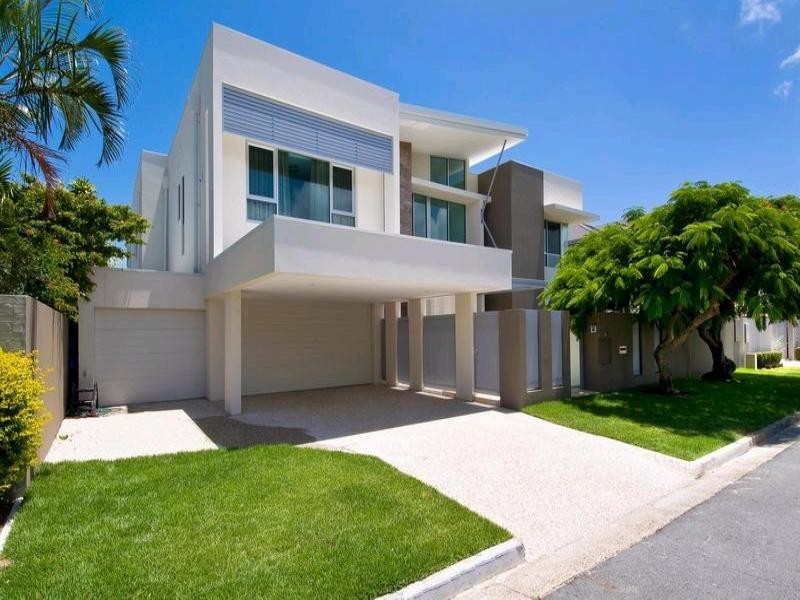 Main Beach QLD 4217