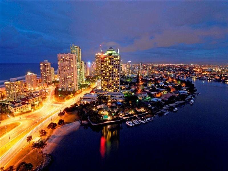 2 Admiralty Drive, Surfers Paradise QLD 4217