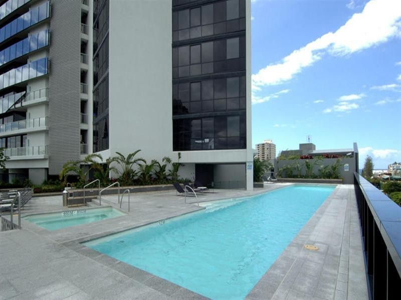 9 Ferny Avenue, Surfers Paradise QLD 4217