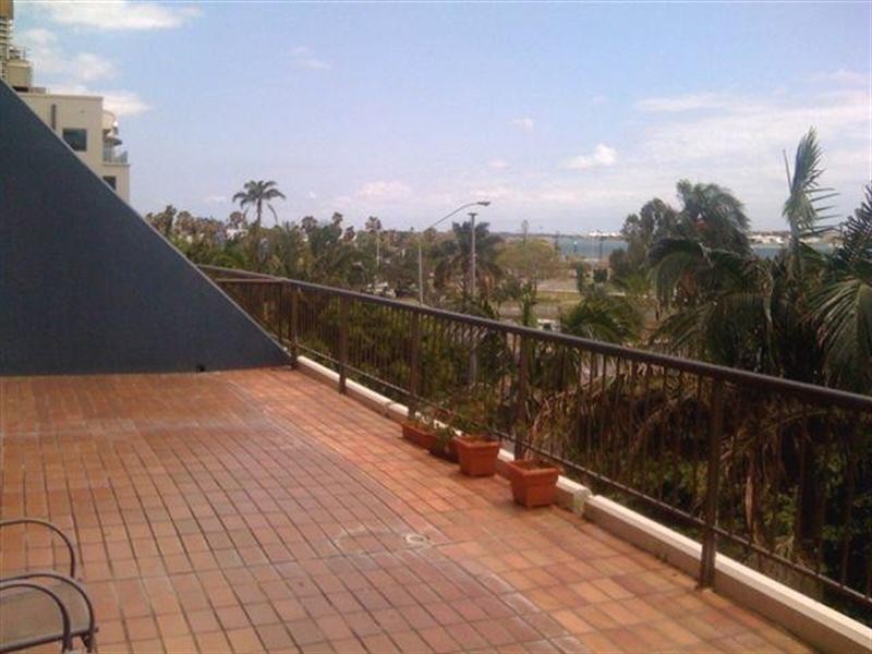 10 Marine Parade, Southport QLD 4215