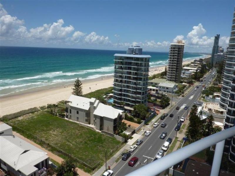 Main Beach QLD 4217