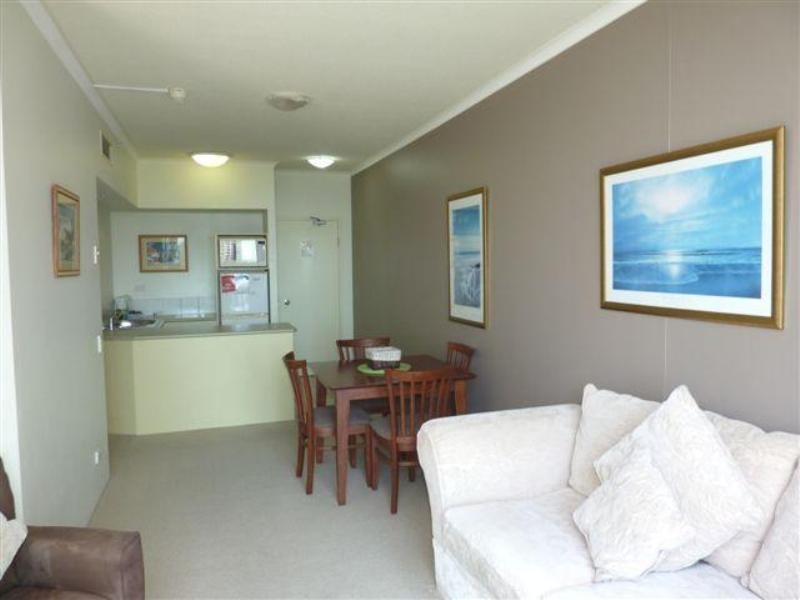 Main Beach QLD 4217