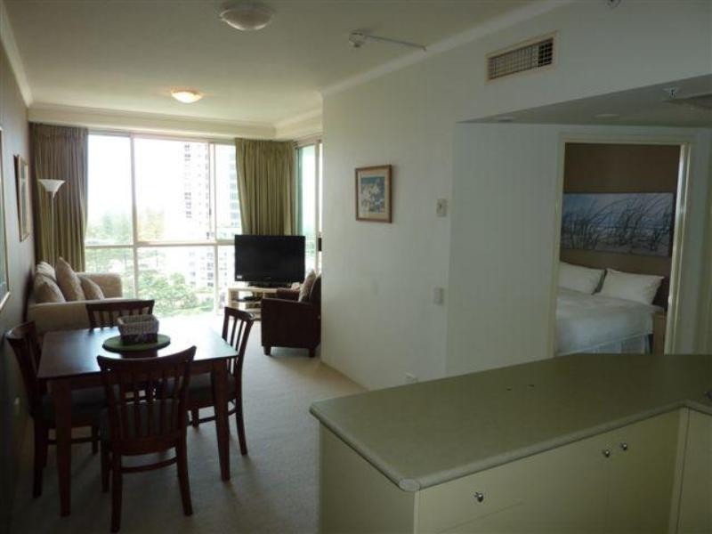 Main Beach QLD 4217