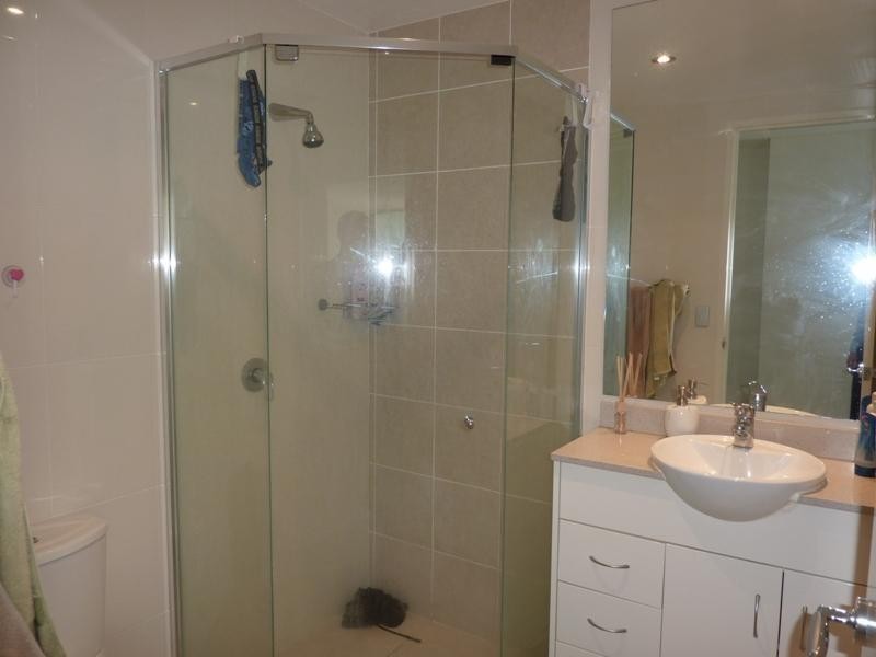 1 Como Crescent, Southport QLD 4215