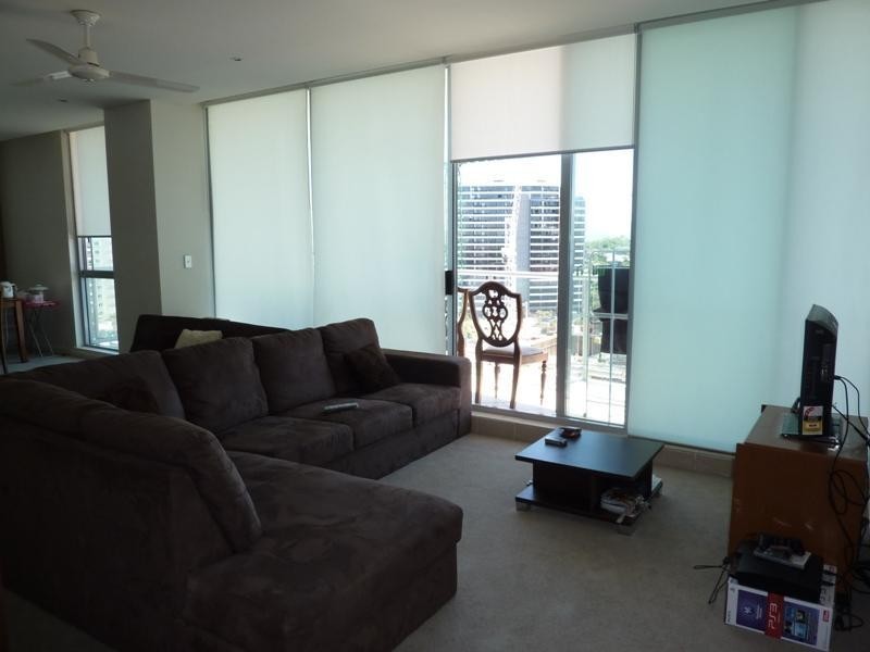 1 Como Crescent, Southport QLD 4215