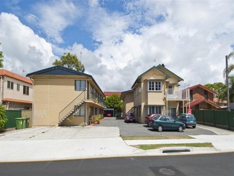 144 Frank Street, Labrador QLD 4215