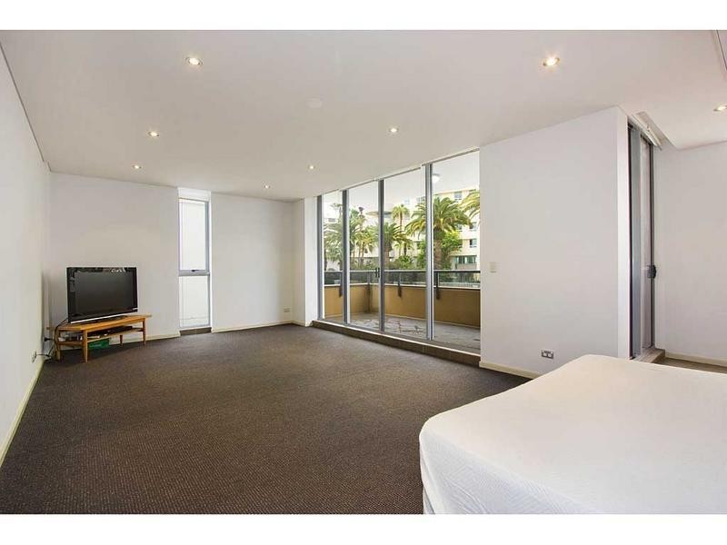 1 Aqua Street, Southport QLD 4215