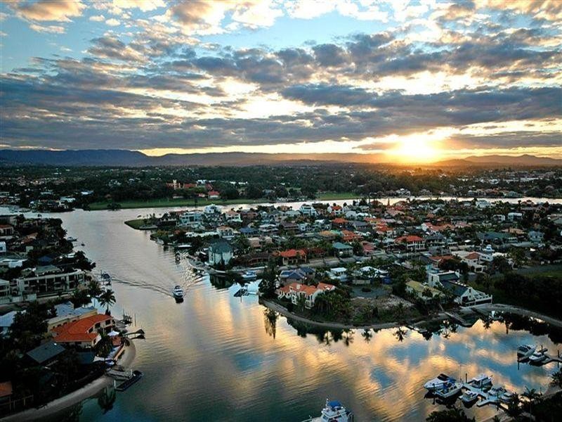 12 Commodore Drive, Surfers Paradise QLD 4217