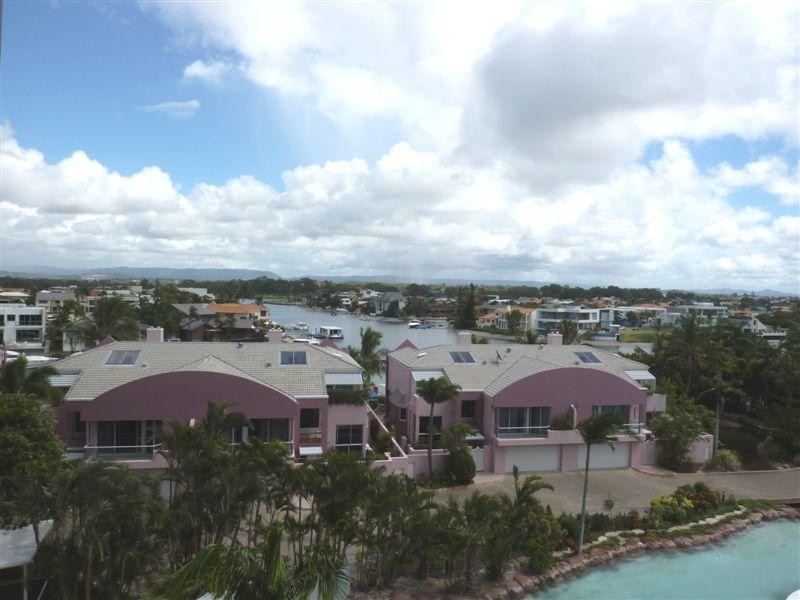 12 Commodore Drive, Surfers Paradise QLD 4217