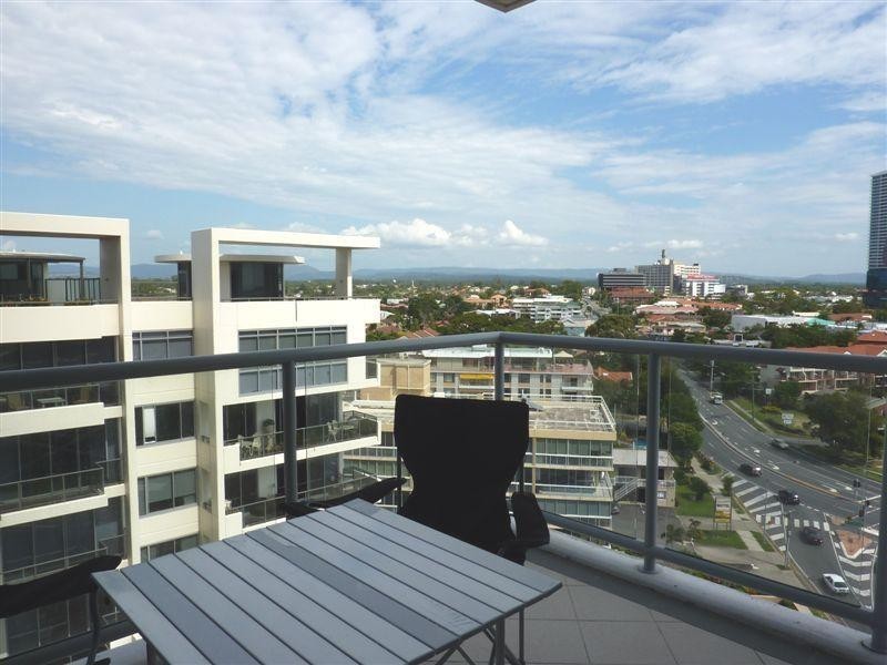 1 Como Crescent, Southport QLD 4215
