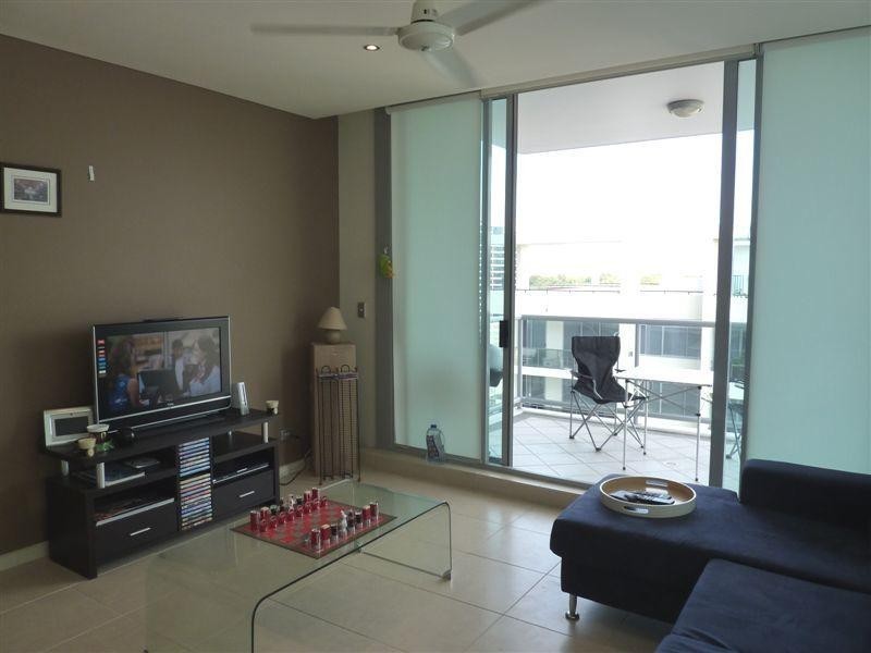 1 Como Crescent, Southport QLD 4215