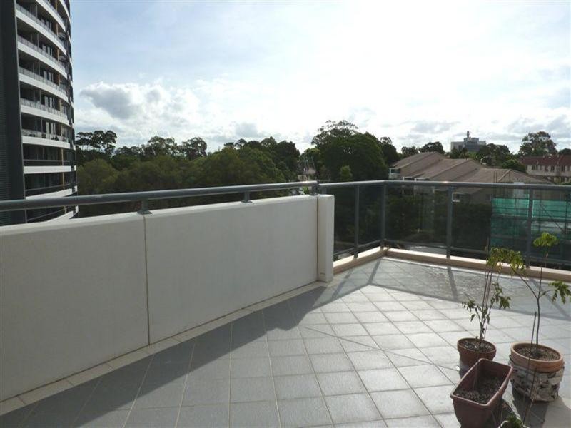 1 Aqua Street, Southport QLD 4215