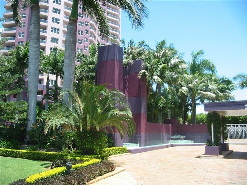 12 Commodore Drive, Surfers Paradise QLD 4217