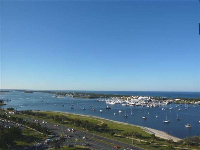 1 Como Crescent, Southport QLD 4215