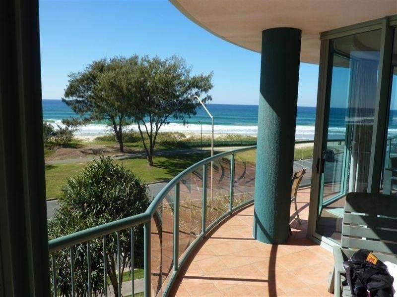 Main Beach QLD 4217