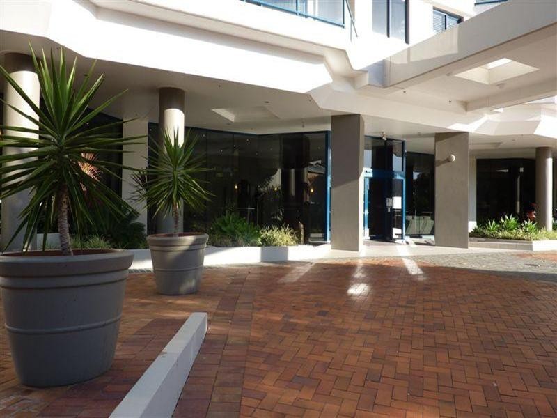 22 Montgomery Avenue, Main Beach QLD 4217