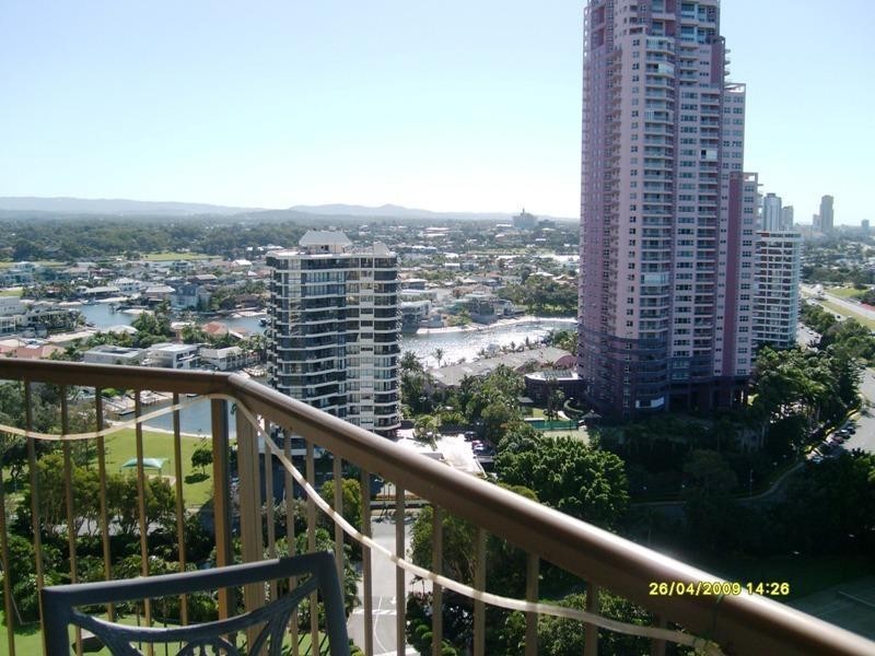 2 Admiralty Drive, Surfers Paradise QLD 4217