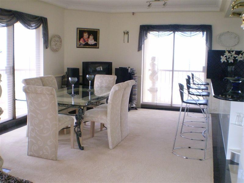 2 Admiralty Drive, Surfers Paradise QLD 4217