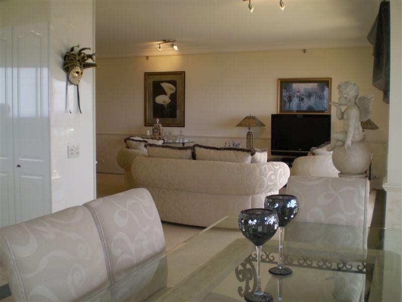 2 Admiralty Drive, Surfers Paradise QLD 4217