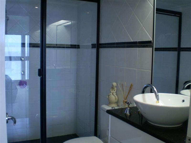 2 Admiralty Drive, Surfers Paradise QLD 4217