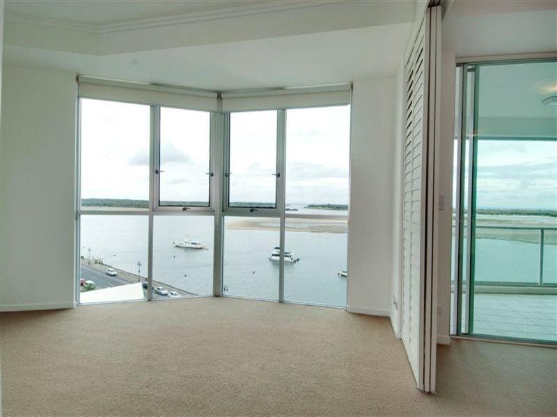 300 Marine Parade, Labrador QLD 4215