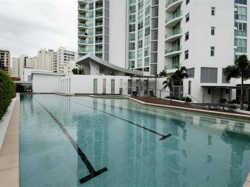 300 Marine Parade, Labrador QLD 4215