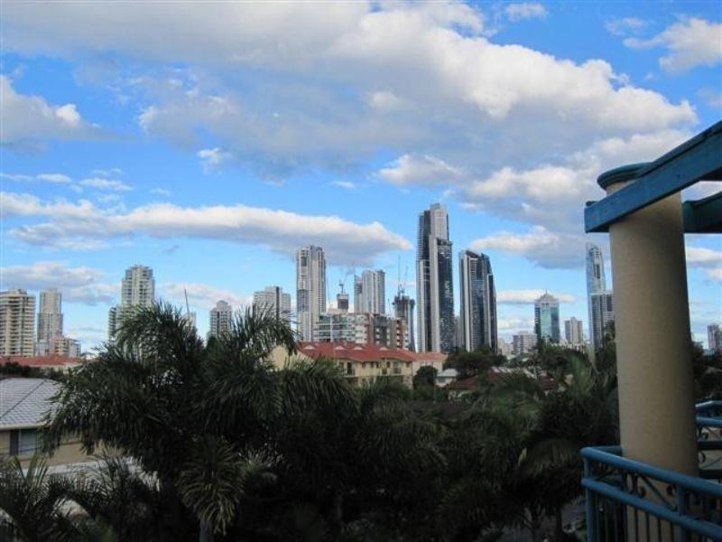 Chevron Island QLD 4217