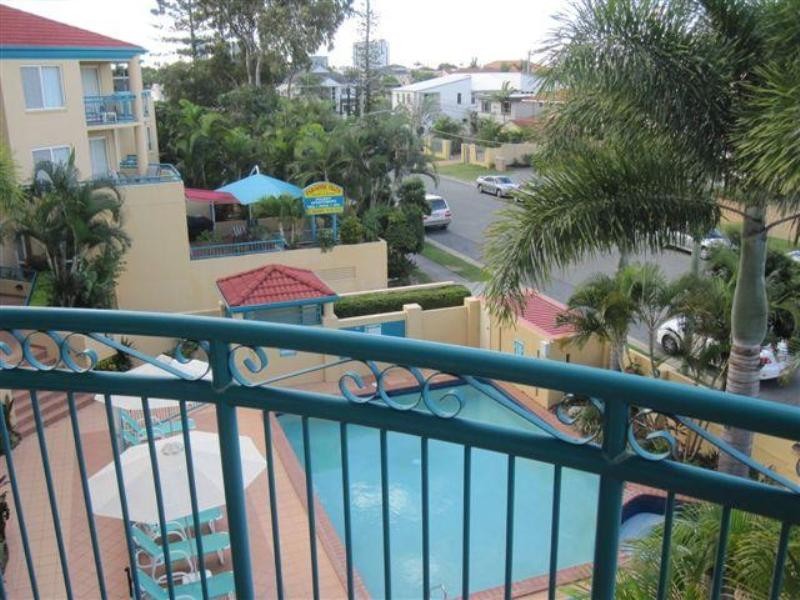 Chevron Island QLD 4217