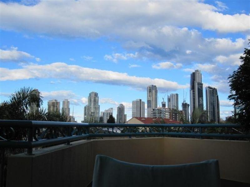 Chevron Island QLD 4217