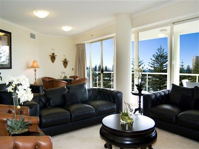 1 Lennie Avenue, Main Beach QLD 4217