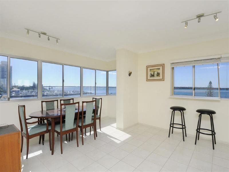 554 Marine Parade, Biggera Waters QLD 4216