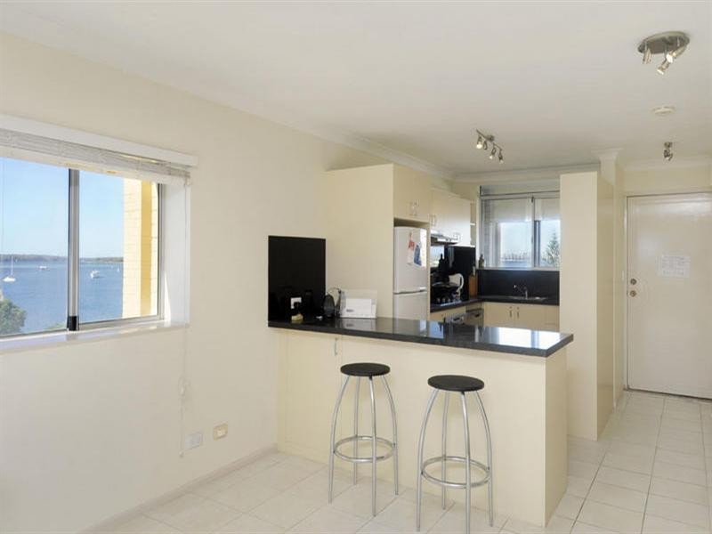 554 Marine Parade, Biggera Waters QLD 4216