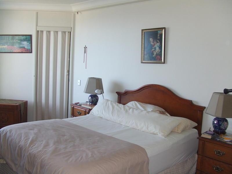 Main Beach QLD 4217