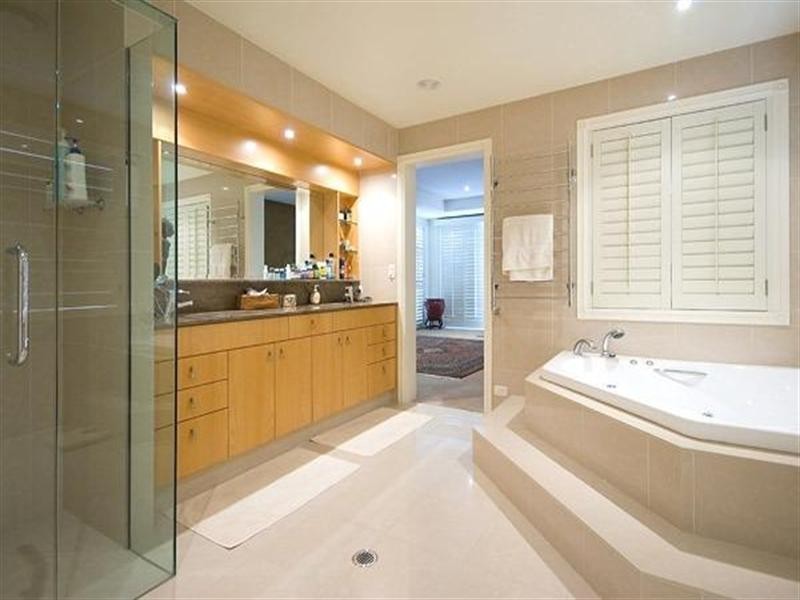 29 Norseman Court, Surfers Paradise QLD 4217