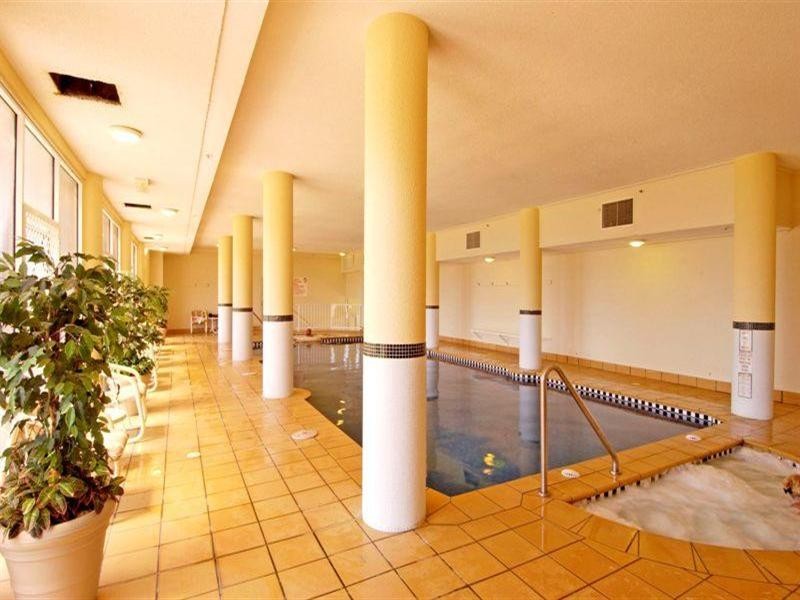 59 Pacific Street, Main Beach QLD 4217