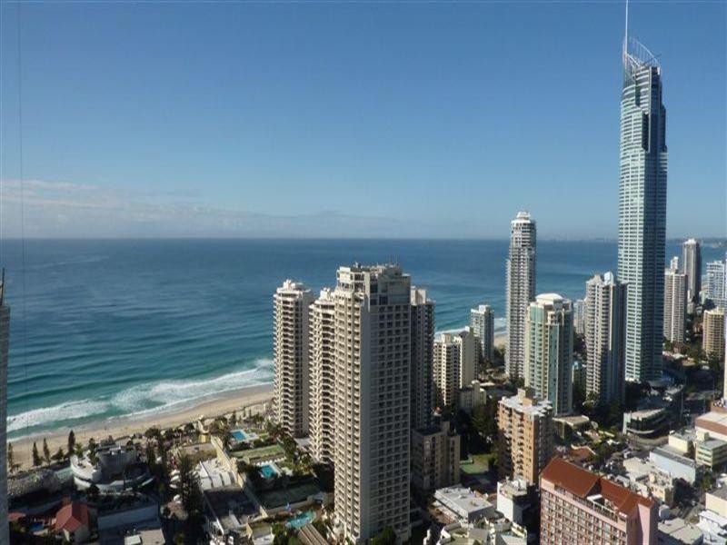 9 Ferny Avenue, Surfers Paradise QLD 4217