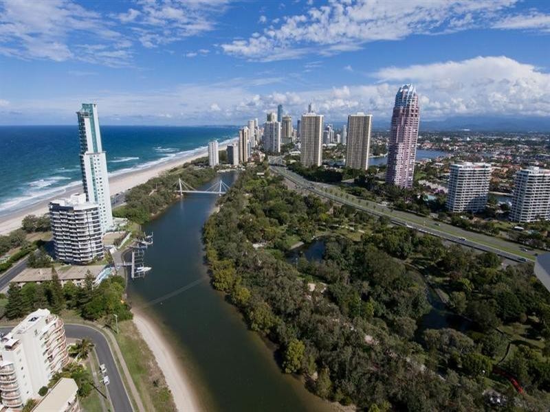 1 Serisier Avenue, Main Beach QLD 4217