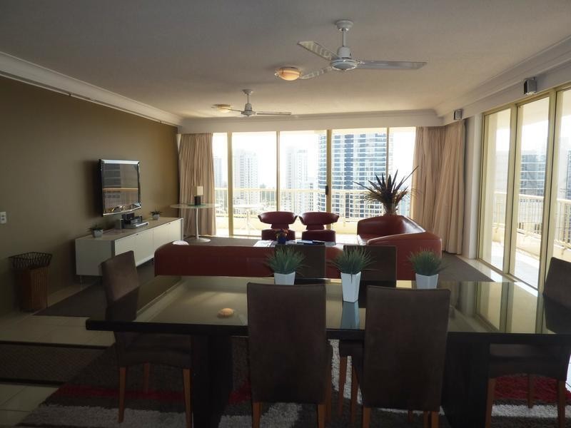 1 Serisier Avenue, Main Beach QLD 4217