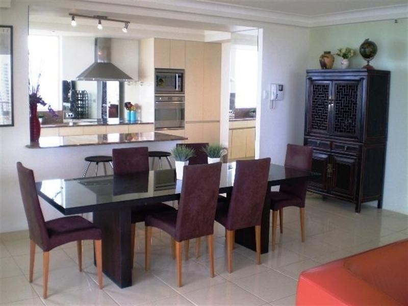 1 Serisier Avenue, Main Beach QLD 4217