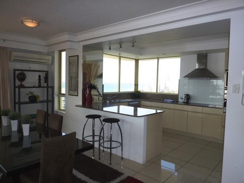 1 Serisier Avenue, Main Beach QLD 4217