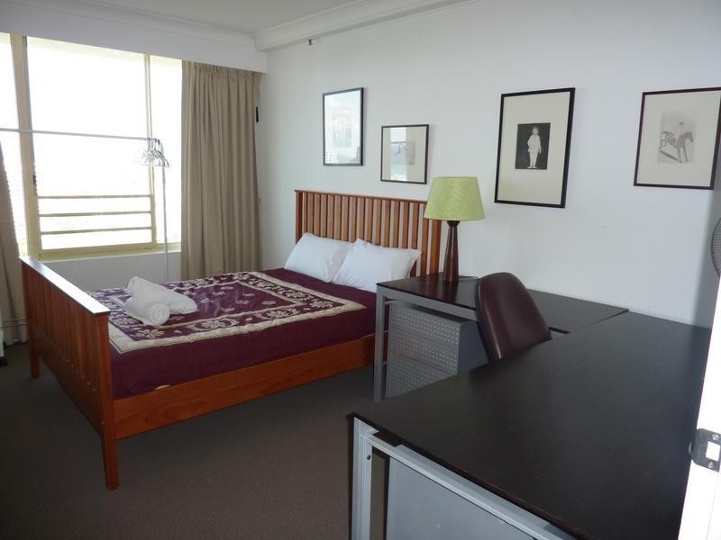 1 Serisier Avenue, Main Beach QLD 4217