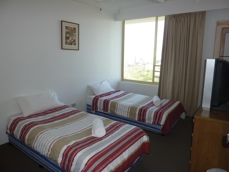 1 Serisier Avenue, Main Beach QLD 4217