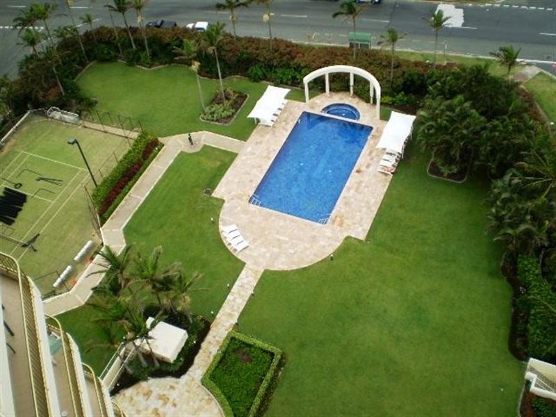 1 Serisier Avenue, Main Beach QLD 4217