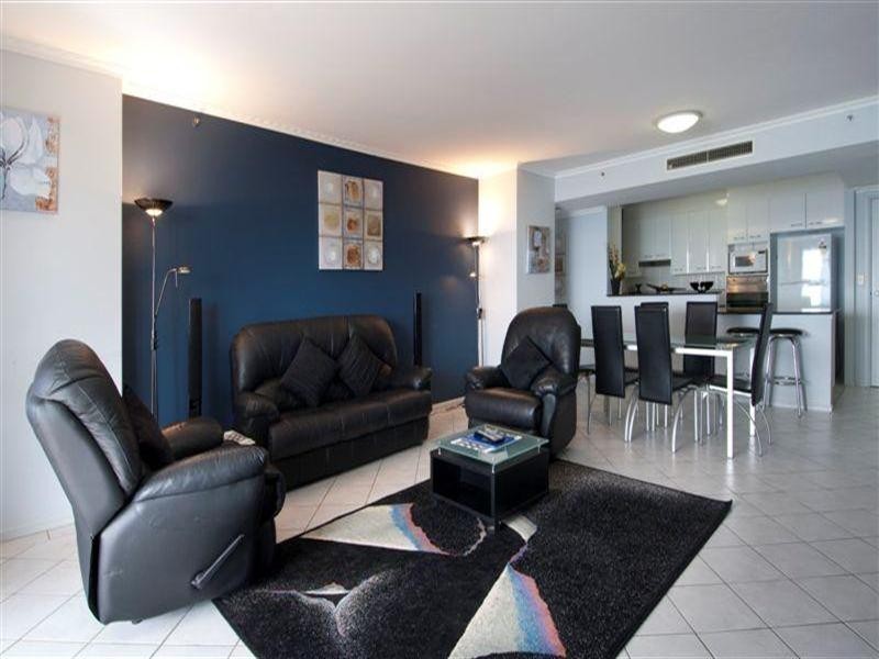 1 Hughes Avenue, Main Beach QLD 4217