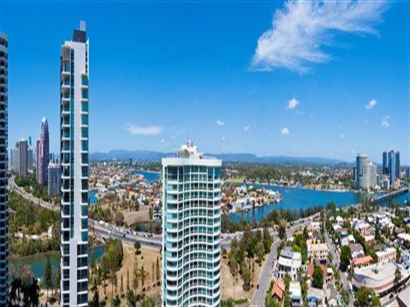 20 Cronin Avenue, Main Beach QLD 4217