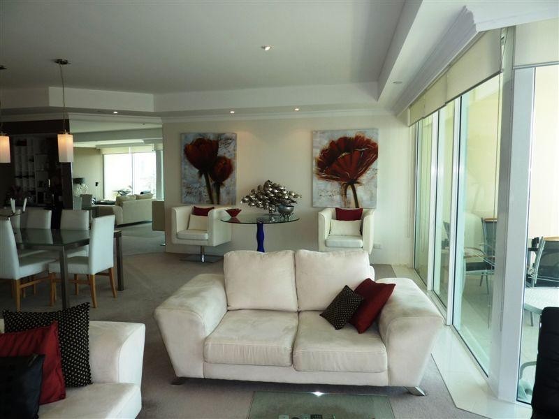 75 Brighton Parade, Southport QLD 4215