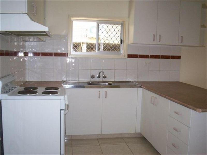 18 Leonard Avenue, Surfers Paradise QLD 4217