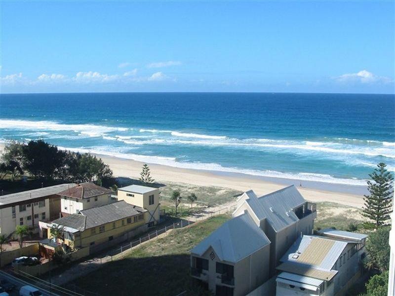 5 Woodroffe Avenue, Main Beach QLD 4217