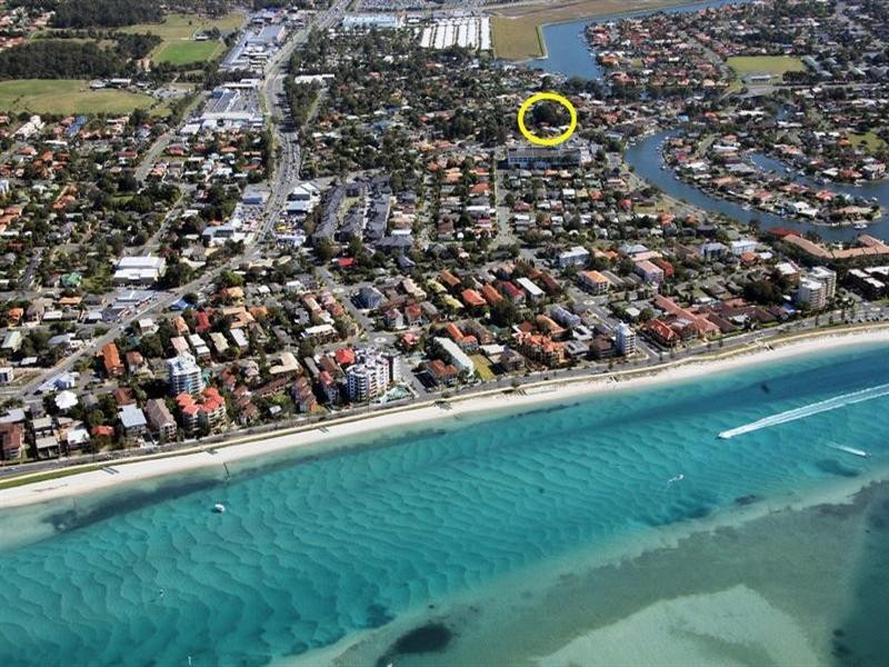 7 Waratah Avenue, Biggera Waters QLD 4216