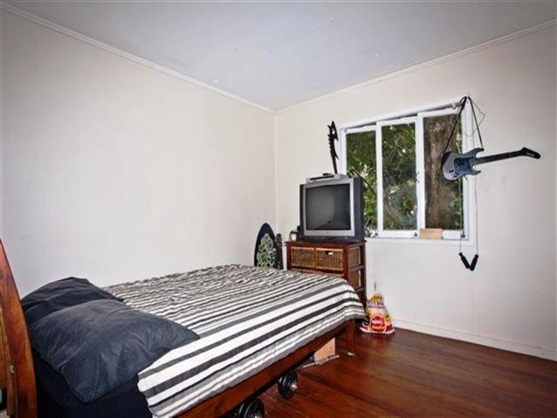 7 Waratah Avenue, Biggera Waters QLD 4216